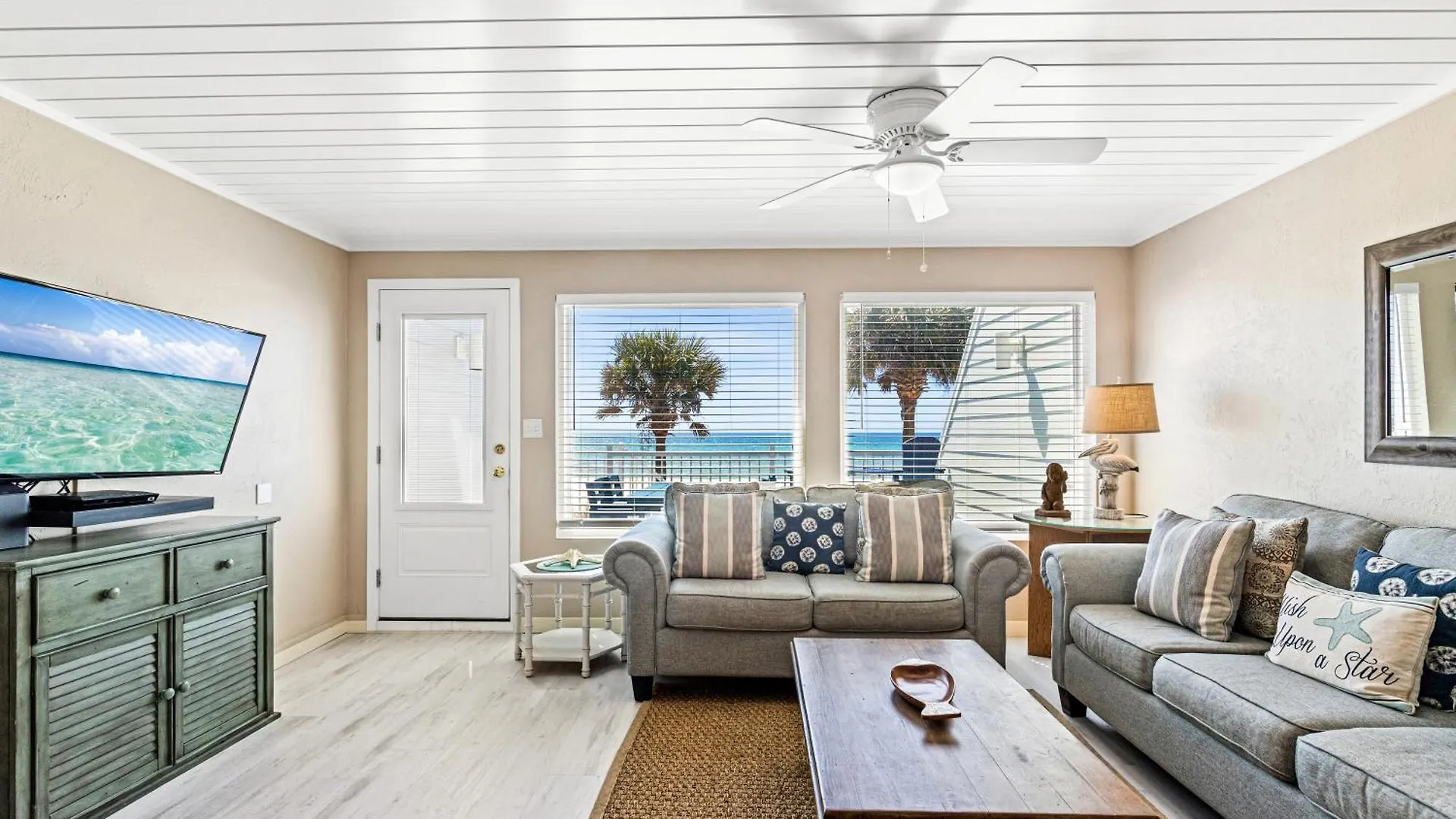 3Br, 3Ba Beachfront Townhome! Sleeps 11! Ocean View! Steps To The Beach! Panama City Beach 0*,  Ηνωμένες Πολιτείες της Αμερικής