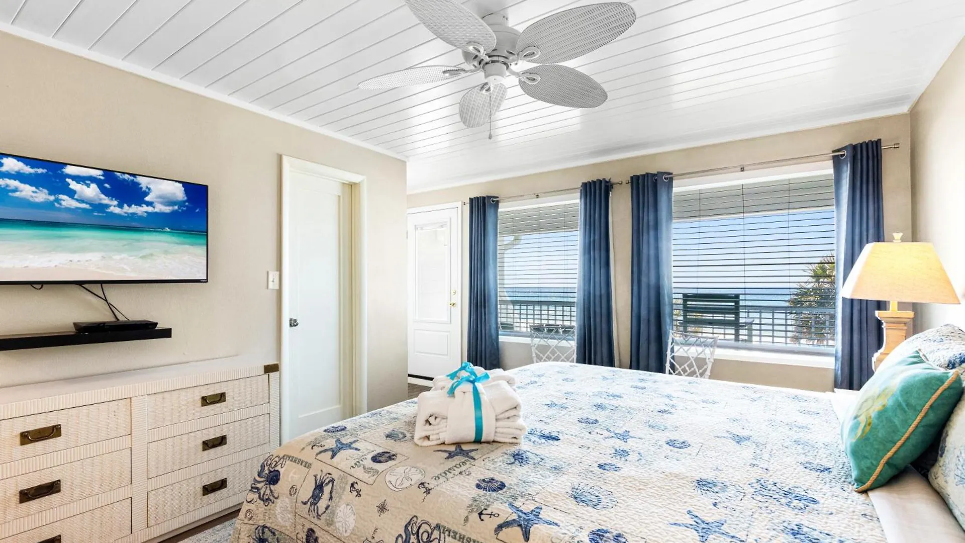 Σπίτι διακοπών 3Br, 3Ba Beachfront Townhome! Sleeps 11! Ocean View! Steps To The Beach! Panama City Beach