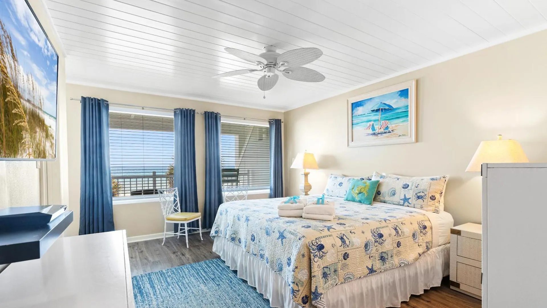 3Br, 3Ba Beachfront Townhome! Sleeps 11! Ocean View! Steps To The Beach! Panama City Beach